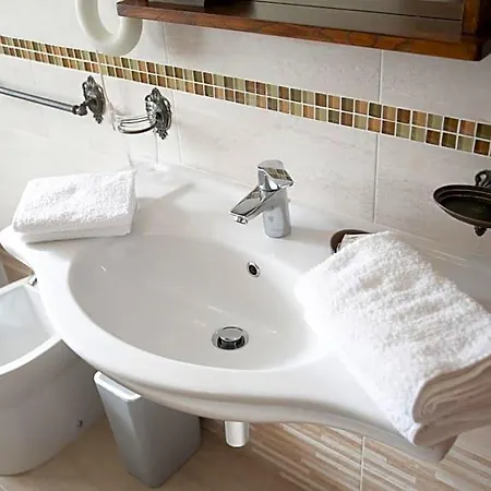 Bed & Breakfast Elisabeth Oda ve Kahvaltı 4*