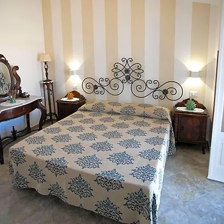Bed & Breakfast Elisabeth 4* Tropea